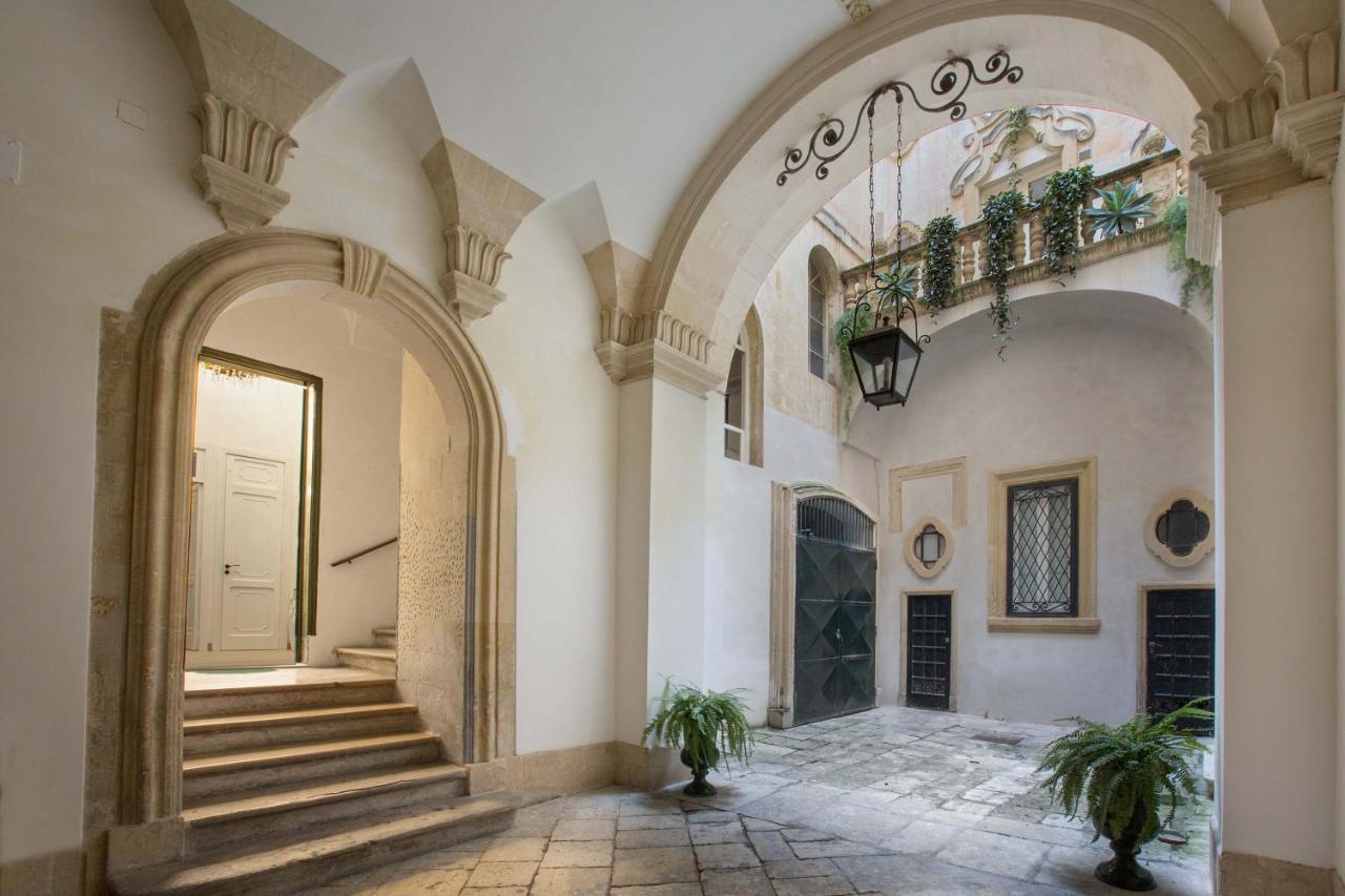 Porta Del Duomo Luxury By Barbarhouse Apartment Lecce Exterior photo