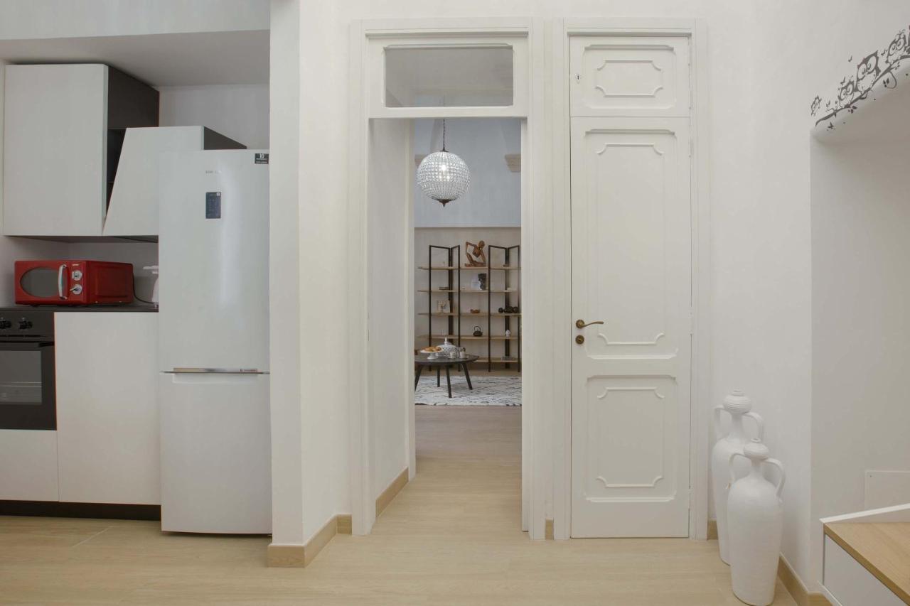 Porta Del Duomo Luxury By Barbarhouse Apartment Lecce Exterior photo