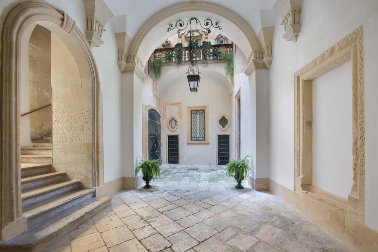 Porta Del Duomo Luxury By Barbarhouse Apartment Lecce Exterior photo