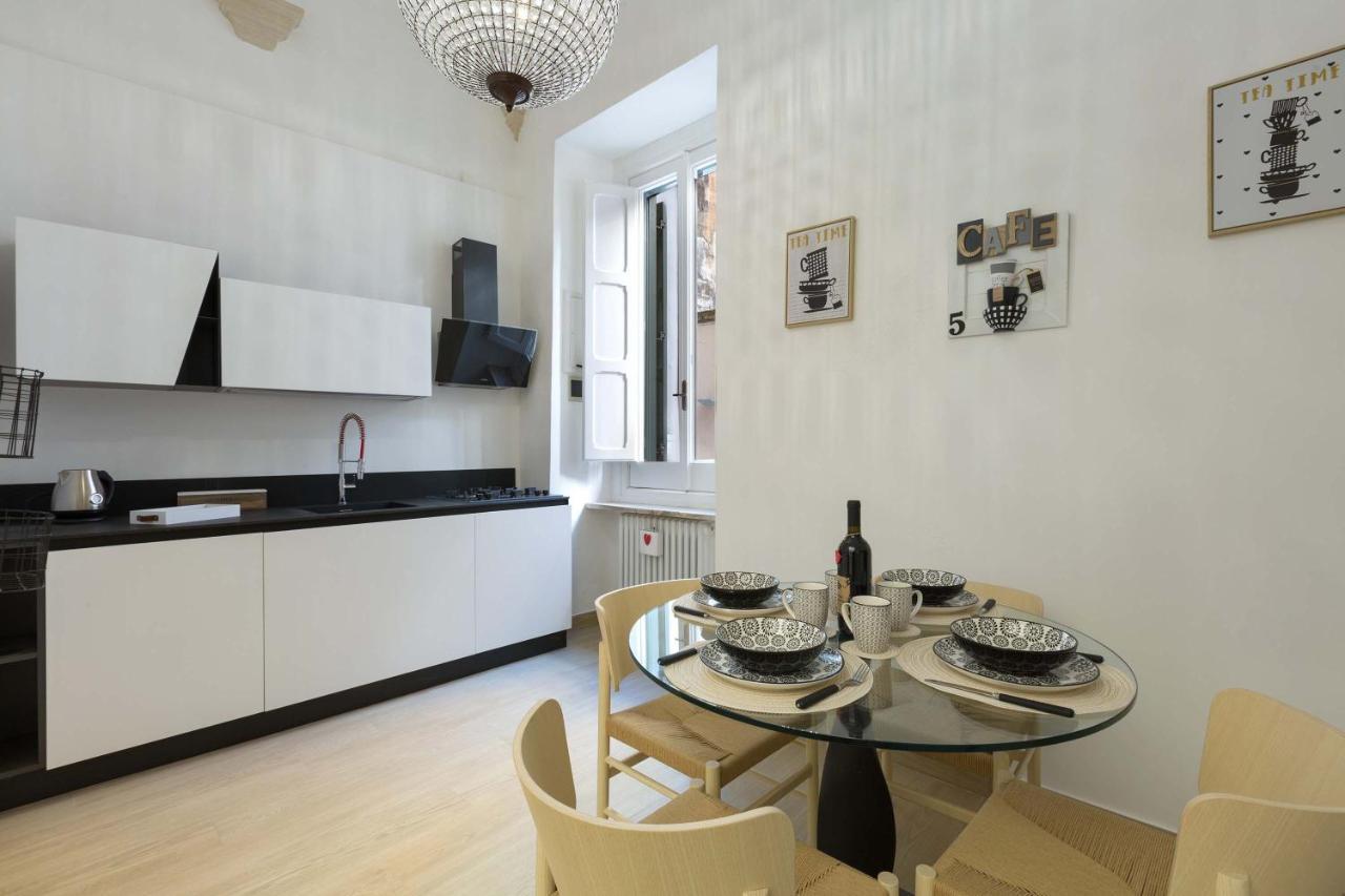 Porta Del Duomo Luxury By Barbarhouse Apartment Lecce Exterior photo
